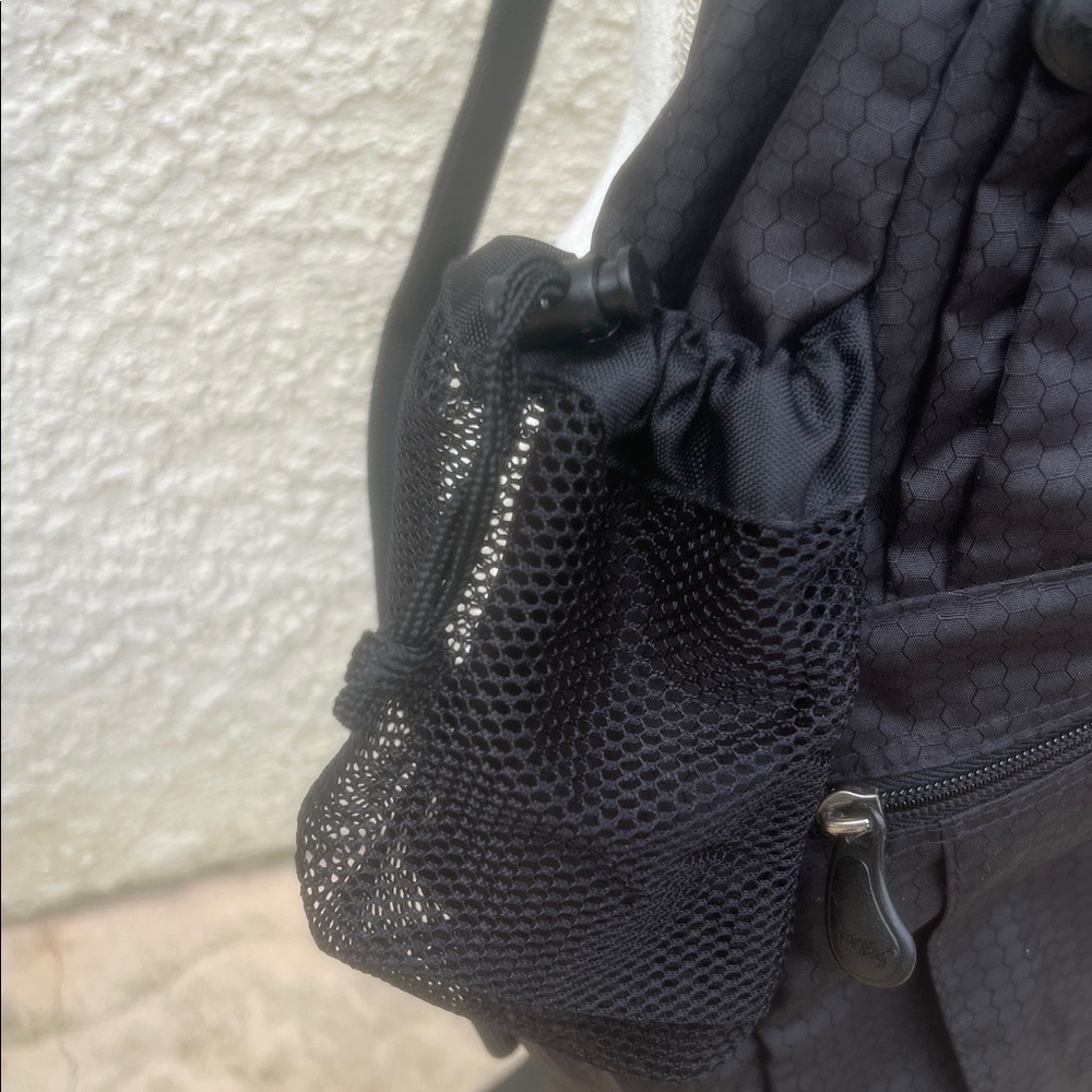 AmeriBag Unisex Large Black Nylon Healthy Back Messenger Backpack Bag - Picture 4 of 10